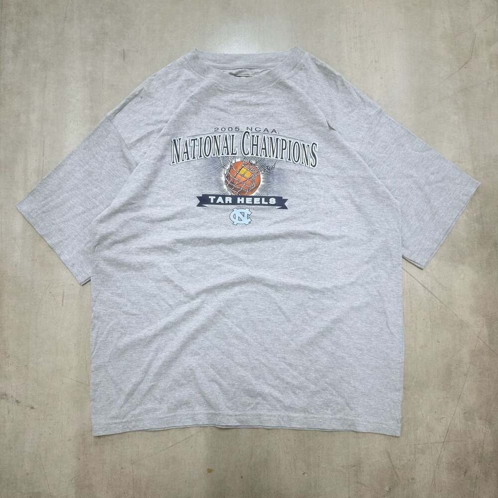 Starter UNC Tar Heels 2005 National Champions T-Shirt Size XL Grey